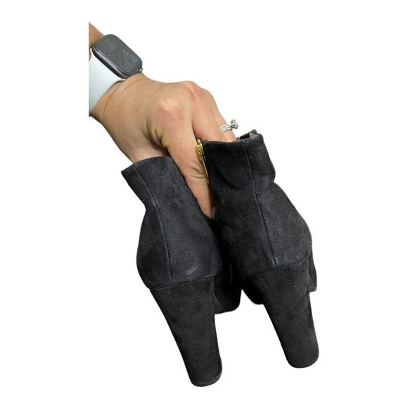 DIBA Black Ankle Booties. Size 9 - Picture 7 of 10